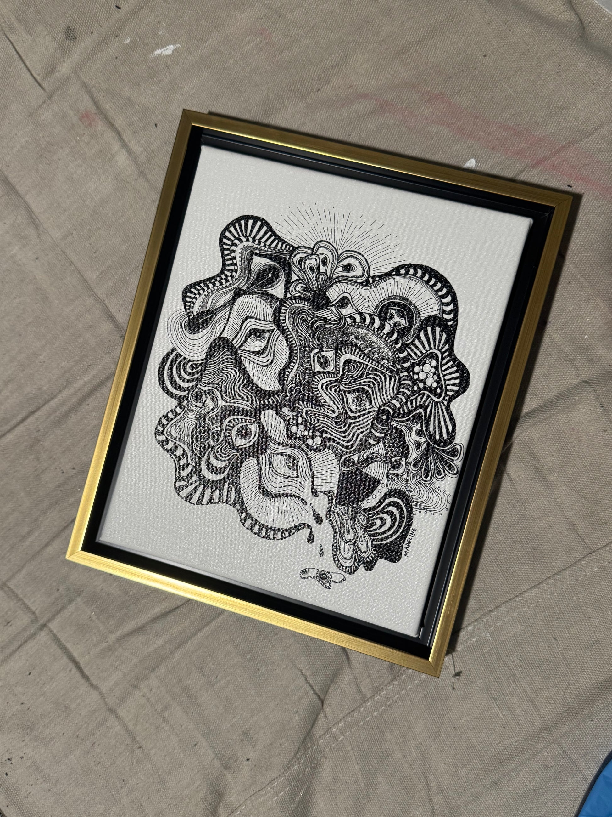 Vision Illusion - Canvas Print with Gold Floating Frame