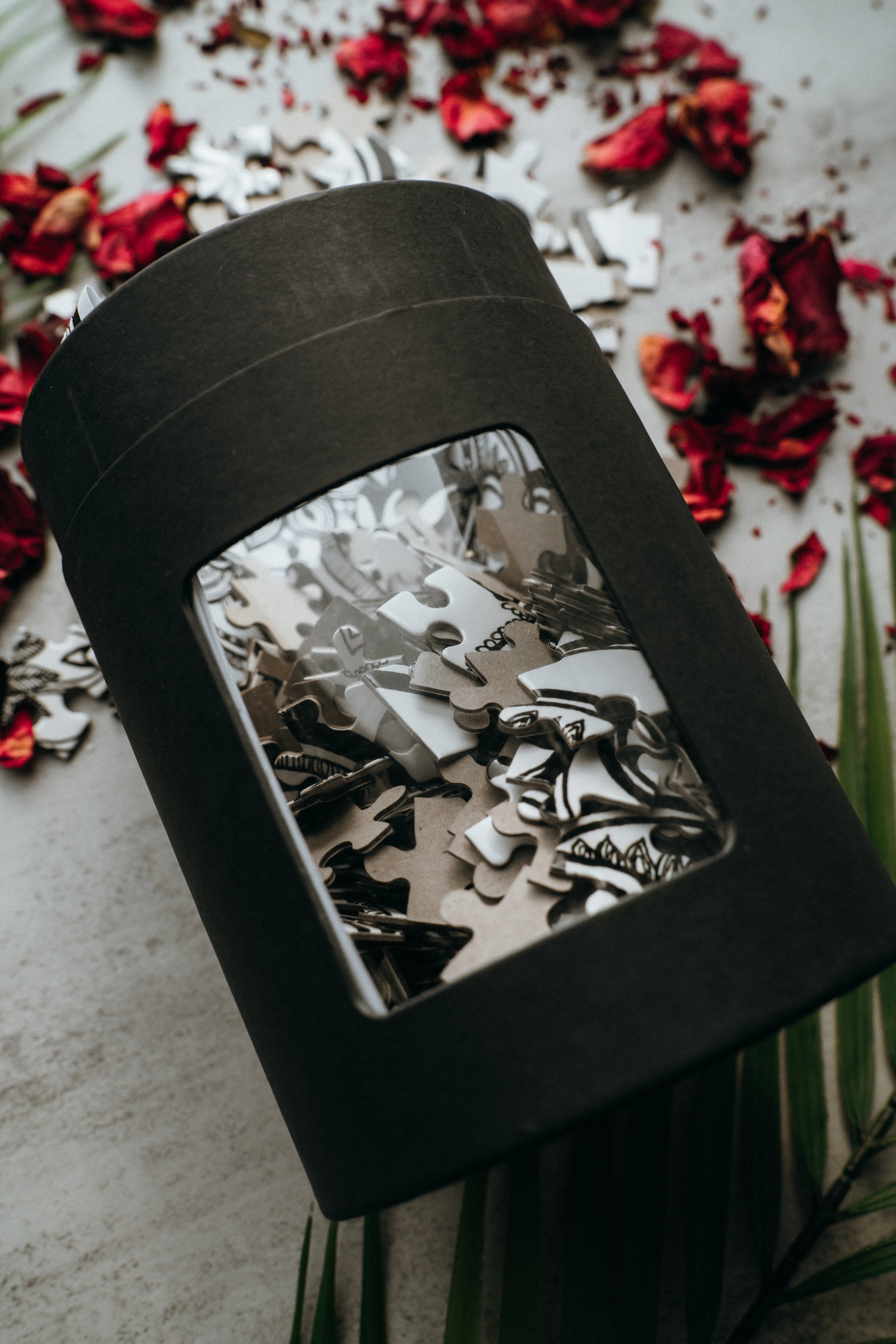 Peaceful Petals - Art Jigsaw Puzzle (XAOS)